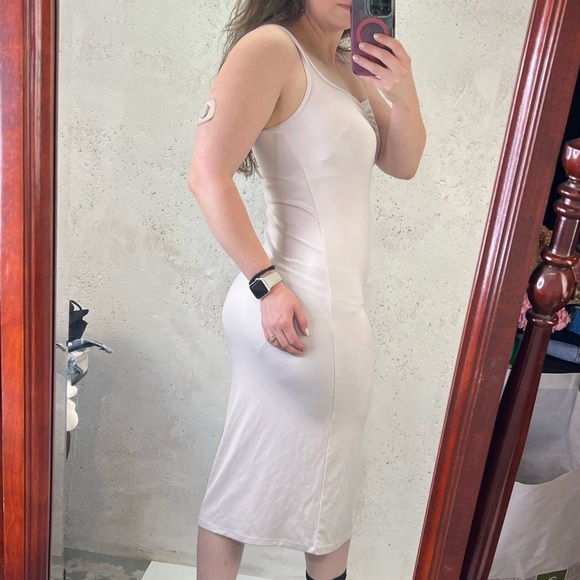 Aritzia Wilfred Bodycon Tank Midi Dress Light Lavender Size Medium NEW - Picture 3 of 14